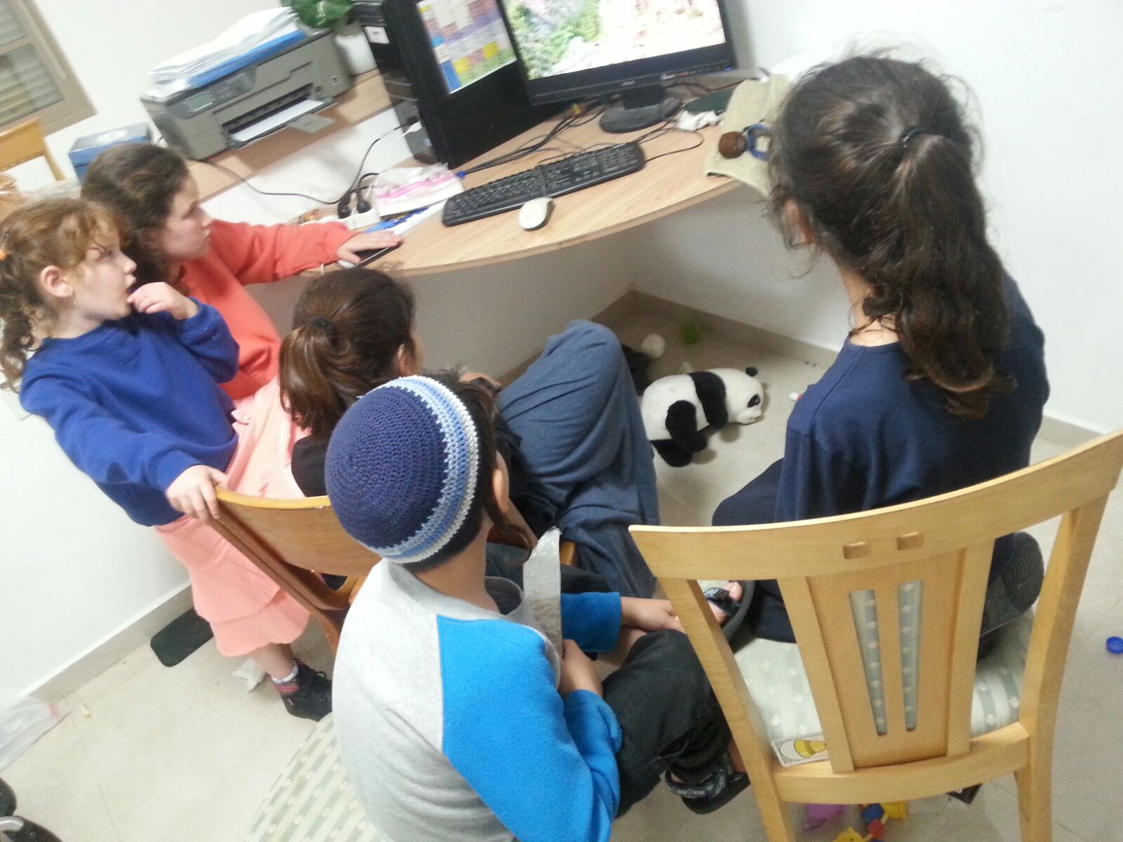 מסתגרים בבתים בעתניאל (TPS)
