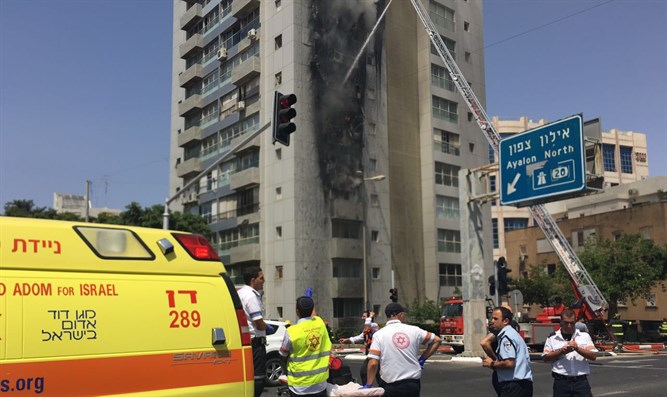 השרפה ברמת גן (דוברות מד"א)