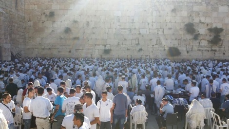 הכותל המערבי של הר הבית, הבוקר (אברהם צמח, חדשות 24)
