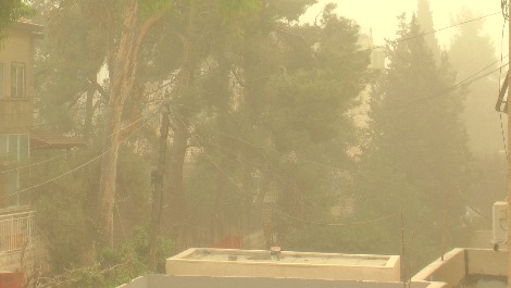 אובך וזיהום אוויר בכל רחבי הארץ. ירושלים, הבוקר (יהודה פרל)