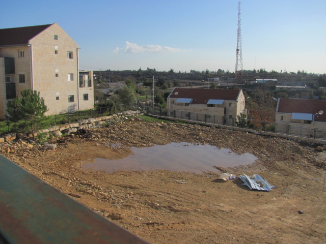 אחד מהבתים שנוסרו (הקול היהודי)