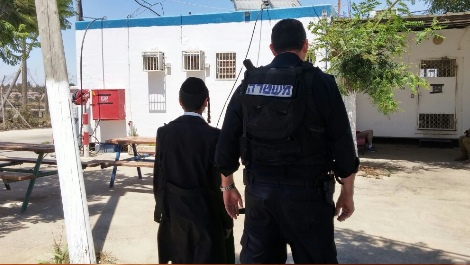 מעצרו של הנער בביתר עלית, אתמול (דובר המשטרה)