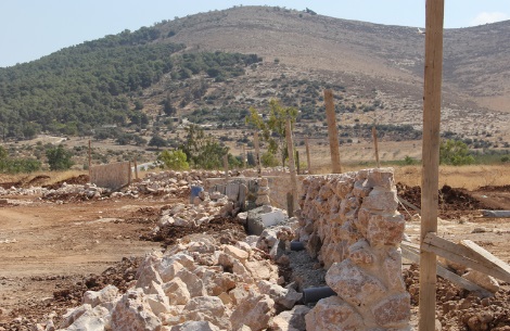 הבניה בישוב האקולוגי-קהילתי (אתר הישוב)