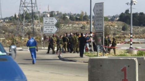 זירת פיגוע הדקירה בגוש עציון (מאיר דויטש-רגבים)