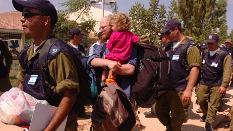 "פינוי מרצון"? תושב מורג מגורש מביתו.