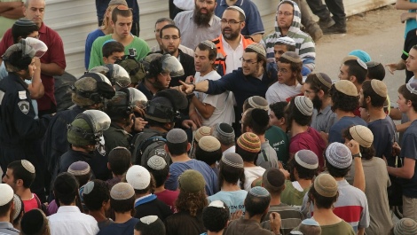 עימותים בין כוחות מג"ב למתיישבים בבית אל, היום (הלל מאיר, סוכנות תצפית)