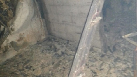 ביתו של מזון לאחר ההצתה באבן ספיר (אור אריגאס, סוכנות תצפית)