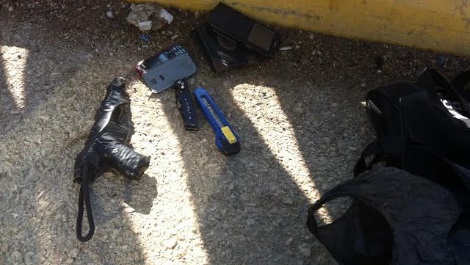 התחמושת שנתפסה בידי ערבים בצומת תפוח השבוע (דוברות המשטרה) התחמושת שנתפסה בידי ערבים בצומת תפוח השבוע (דוברות המשטרה)