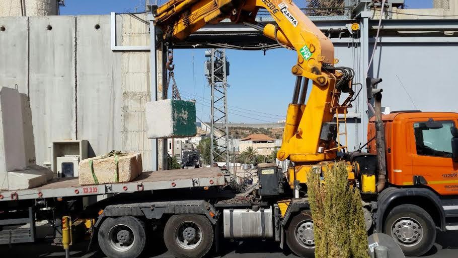 בטונדות חדשות הוצבו לאחרונה (דובות מוסדות קבר רחל אמנו)