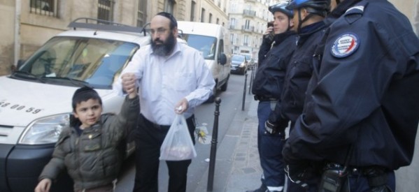 יהודים ברחובות צרפת (ללא קרדיט)