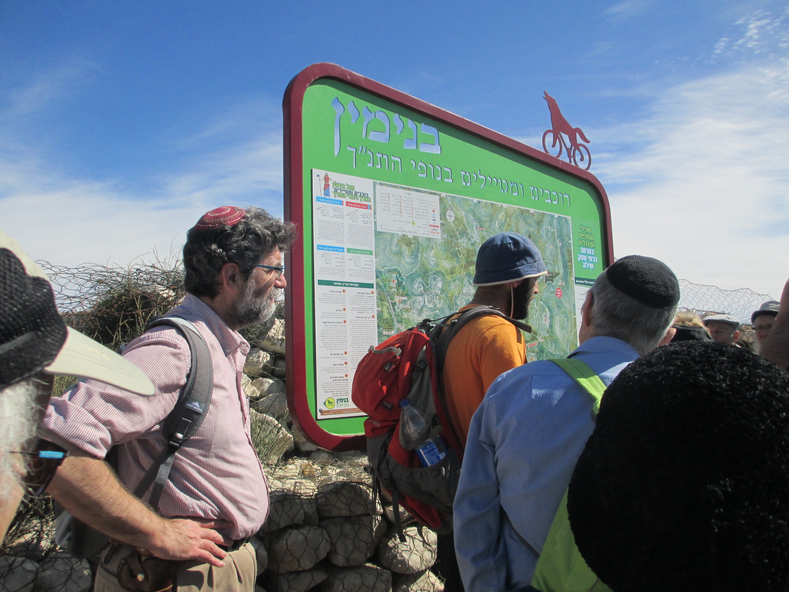 "כל התיאורים ששמענו על אנשים אגרסיביים, לא שמענו בסיור". הפרופסורים בבנימין (ד"ר משה גולדברג)