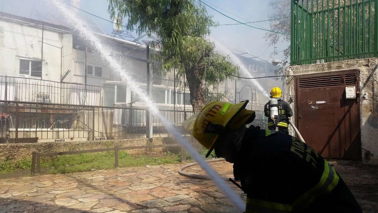 זירת השריפה (אריק אבלוף כבאות ירושלים)