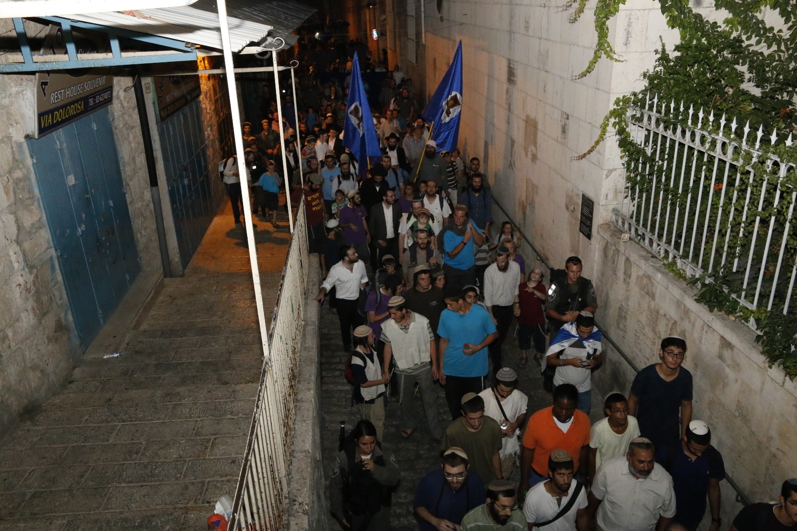 סיבוב השערים ערב ר"ח אב (אריאל זגלמן)