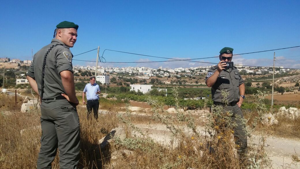 כוחות מג"ב מקיפים את הגבעה, הבוקר (עמיחי בן דוד TPS)