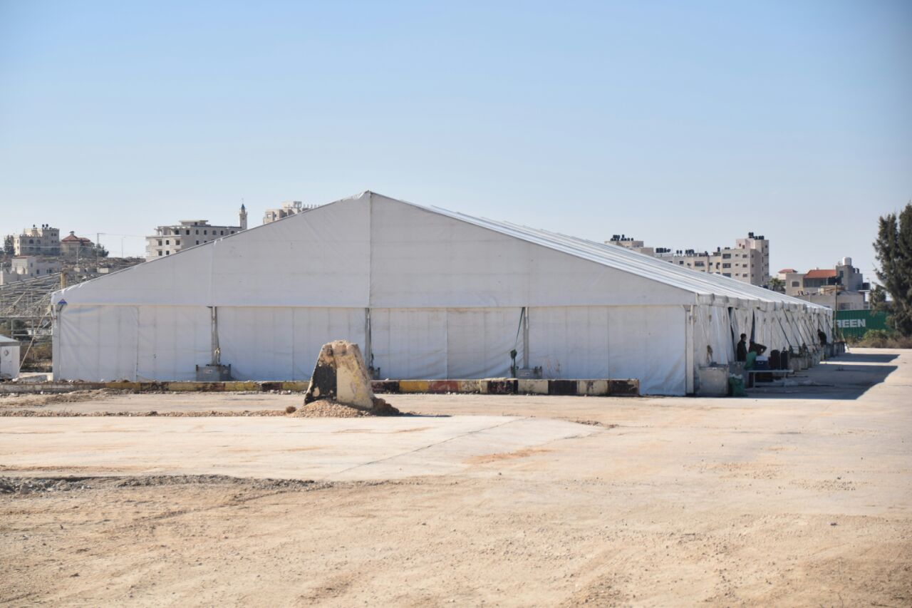 אוהל ענק שהוכן עבור הכוחות המפנים (ענבל ראובני TPS)