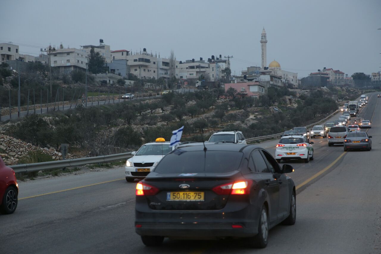 "די לטרור בכביש עוקף חוסאן" (הלל מאיר, tps)